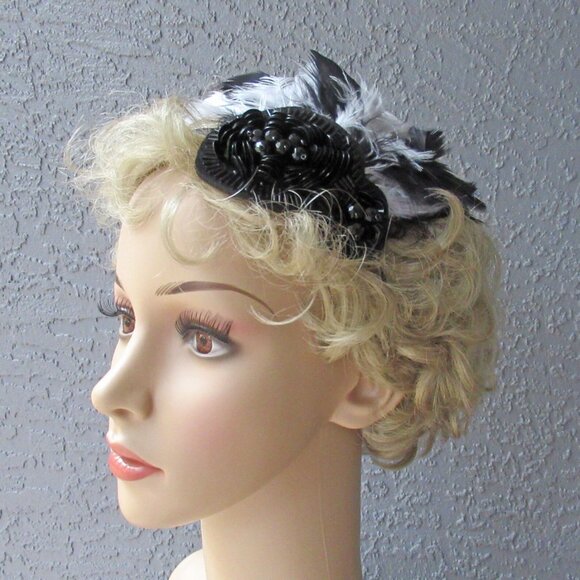 Fascinator / Headband, Black beads + black & white feathers on narrow black band - Picture 10 of 14